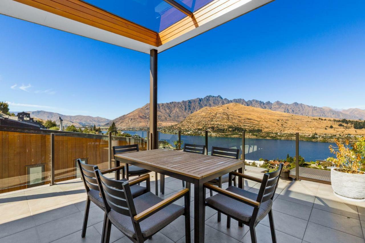 Villa On Saint Marks Distretto di Distretto di Queenstown Esterno foto