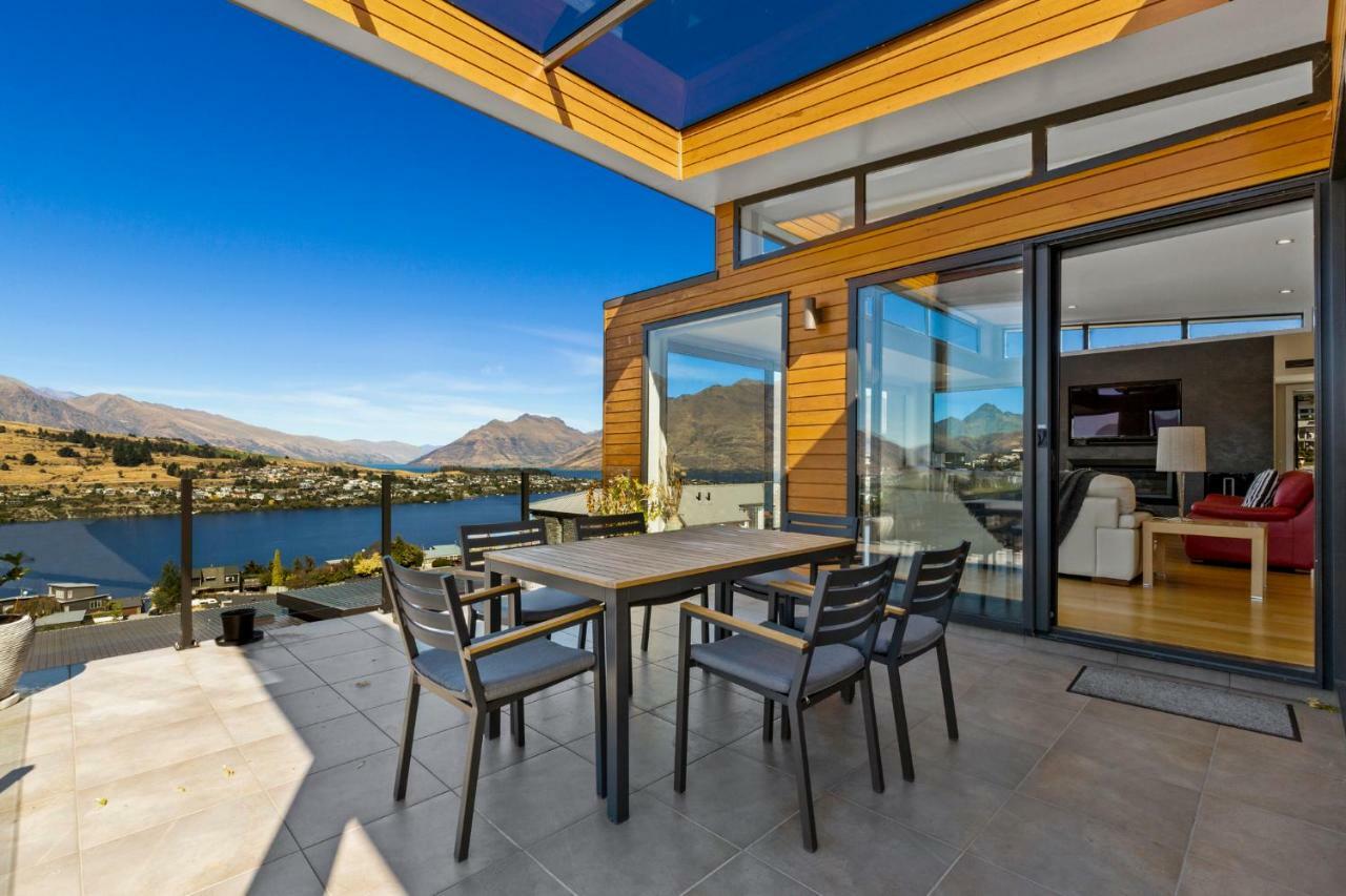 Villa On Saint Marks Distretto di Distretto di Queenstown Esterno foto